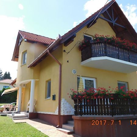 Akacfa Hortenzia Apartman 佐洛卡罗斯 外观 照片