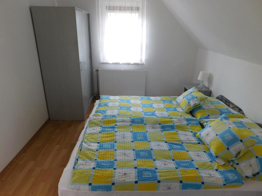 Akacfa Hortenzia Apartman 佐洛卡罗斯 外观 照片